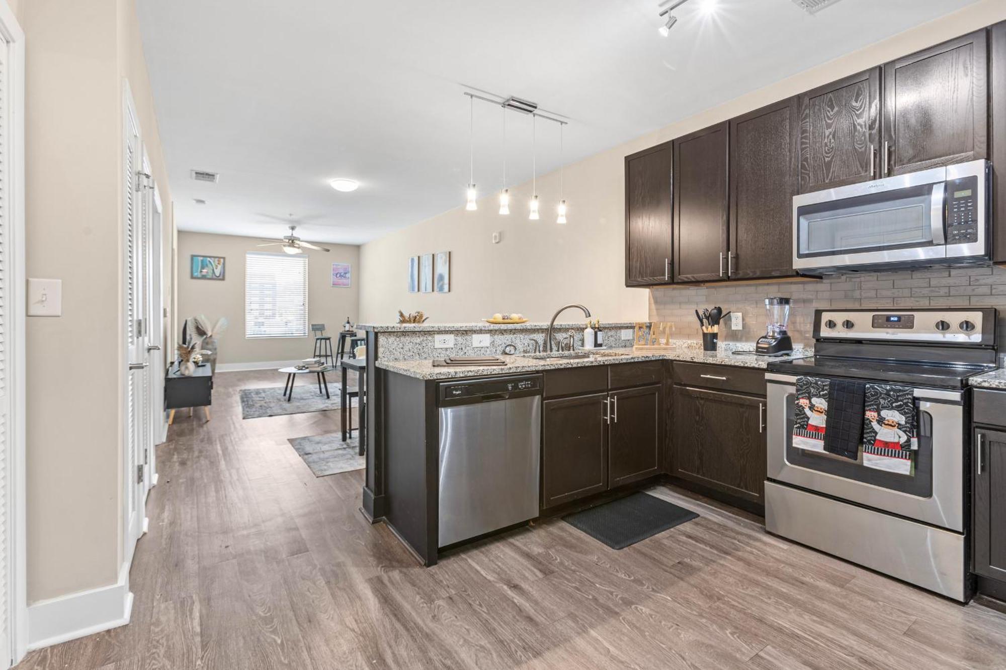 Modern Downtown Apartment Бирмингем Экстерьер фото